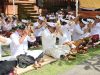 Pemkot Denpasar Gelar Persembahyangan Bersama Peringati Rahina Tumpek Wayang