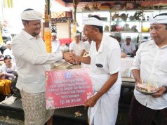 Wabup Badung Hadiri Puncak Karya Ngenteg Linggih di Pura Dadia Ki Pasek Pandega Dalem Samanjaya