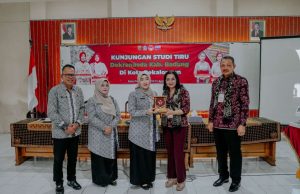 Disperinaker dan Dekranasda Badung Berguru Tata Kelola Batik ke Kota Pekalongan