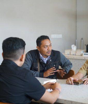 PLN UP2D Bali Berpartisipasi Terapkan “Clean Energy Day” , Hemat Ribuan Liter BBM