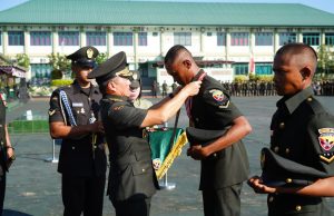 Pangdam IX/Udayana Tutup Dikmaba Infanteri Gelombang I, 137 Prajurit Resmi Dilantik