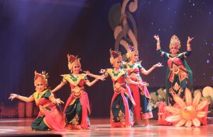 Hari Tari Sedunia di Denpasar, Seniman dari Berbagai Daerah Meriahkan “Naluriku Menari”