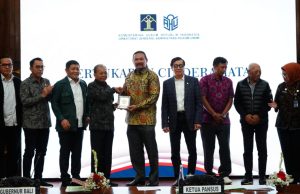 Gubernur Koster Dukung Rancangan UU HPI Sebagai Langkah Tegas Tangani WNA