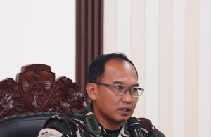 Kapendam IX/Udayana Sampaikan Keterangan Pers Terkait Kecelakaan Lalu Lintas yang Libatkan Kendaraan Dinas TNI