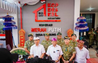 Bupati Adi Arnawa Hadiri Peresmian Operasionalisasi 1.061 KDKMP