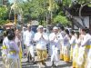 Walikota Jaya Negara Hadiri Upacara Ngeratep dan Pasupati Pelawatan di Pura Dalem Ulun Suan