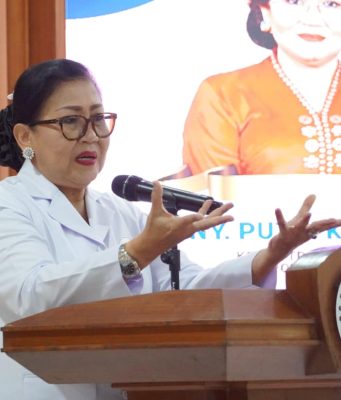 Perkuat Peran Kader, Ny. Putri Koster Buka Bina Posyandu Angkatan IV