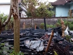 Kayu Bakar Tersambar Api, Dapur Warga di Hayam Wuruk Hangus Terbakar
