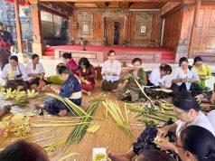 WHDI Denpasar Berikan Pelatihan Banten Otonan Bagi Ibu-ibu PKK di Banjar Pegok, Sesetan