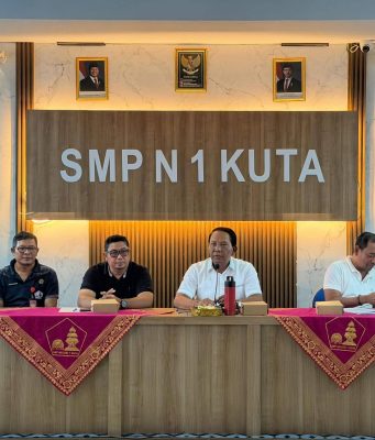 Ketua DPRD Badung Anom Gumanti Hadiri Sosialisasi SPMB SMP Negeri 1 Kuta Tahun Pelajaran 2026/2027