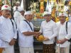 Wawali Arya Wibawa “Ngaturang Bhakti” Serangkaian Pujawali di Pura Swagina Taman Sari