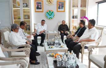 Menteri LH dan Gubernur Koster Bertemu, Sesama Alumni ITB Satukan Langkah Selesaikan Persoalan Sampah Bali