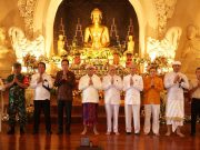 Sekda Kota Denpasar Eddy Mulya Hadiri Perayaan Waisak di Vihara Buddha Sakyamuni