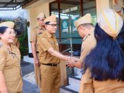 Pimpin Apel Disiplin di Kecamatan Dentim, Sekda Eddy Mulya Dorong ASN Tingkatkan Dedikasi dan Kolaborasi