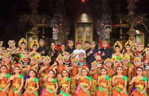 Tampil Apik Lewat Dolanan “Upih Jaran” di Panggung Ardha Candra, Walikota Jaya Negara Apresiasi Duta GKA Denpasar