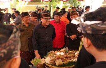 Meriahkan Bulan Bung Karno VIII, Kecamatan Densel Gelar Lomba Ngelawar
