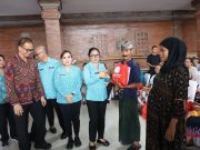 Aksi Sosial Bergerak dan Berbagi TP PKK Bali, Ratusan Warga Denpasar Terima Bantuan