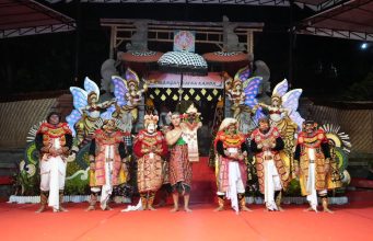 Topeng Suluh Badung Hidupkan Warisan Maestro Carangsari di Panggung PKB 2026