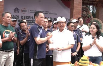 HUT Ke-27 Desa Abiansemal Dauh Yeh Cani, Bupati Badung Apresiasi Kegiatan Sosial
