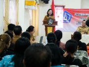 Ketua Dekranasda Badung Serahkan Bantuan Alat Pengemasan kepada Pelaku IKM