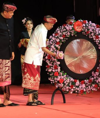 Tutup PKB Ke-48 dan Buka Festival Seni Bali Jani VIII 2026, Gubernur Koster: Jangan Bosan, Bali Terkenal karena Budaya