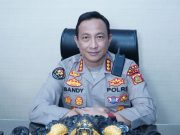 Mobil Lepas Kendali di Denpasar, Hantam Motor Parkir dan Warung