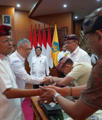 Menhub dan Gubernur Koster Bahas Revitalisasi Pelabuhan Celukan Bawang hingga Program “Water Taxi”
