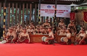 Bius Penonton, Rekasadana Rekonstruksi Gamelan Tua Duta Badung “Telusuri Jejak Kejeniusan Maestro I Wayan Lotring”