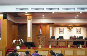 Wagub Bali Bacakan Pendapat Akhir Gubernur, Raperda Pertanggungjawaban APBD 2025 Disetujui Bersama