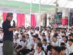 Jadi Narasumber MPLS SMK PGRI 3 Denpasar, Sekda Eddy Mulya Tekankan Pendidikan Karakter dan Bijak Bermedia Sosial