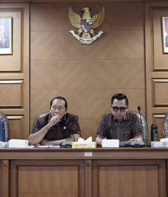 Sinkronkan Regulasi dengan Aturan Terbaru, Made Rai Wirata Pimpin Rapat Pansus Pencabutan Perda Administrasi Kependudukan