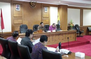 Made Ponda Wirawan Pimpin Rapat Pansus, Matangkan Ranperda Penyertaan Modal kepada PT Jamkrida Bali Mandara
