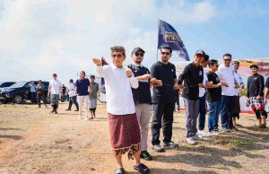 Bupati Buka Sabdha Kite Festival VI Banjar Kangin, Pecatu