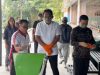 Ketua DPRD Badung Panen Kompos Hasil Pengolahan Sampah Organik di Sekretariat DPRD Badung