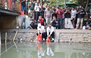 Walikota Jaya Negara Buka Lomba Mancing Lele Air Deras Banjar Saraswati Kesiman