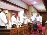 Dengarkan Penjelasan KUA PPAS 2027, Ketua DPRD Badung Anom Gumanti Pimpin Rapat Paripurna Pertama Tahun 2026-2027