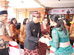 Wawali Arya Wibawa Hadiri Perayaan HUT Ke-64 PWRI Kota Denpasar