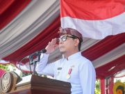 Wawali Arya Wibawa Pimpin Apel Penurunan Bendera HUT Ke-81 RI