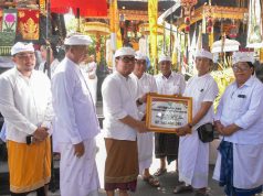 Wawali Arya Wibawa Hadiri Karya Melaspas di Pura Panti Pasek Gelgel Pedungan