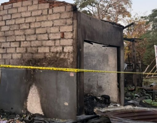 Tiga Toko di Tonja Dilalap Api, Kerugian Capai Rp 110 Juta