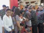 Hadiri Penyerahan Dokumen Kependudukan bagi Anak Telantar di Provinsi Bali, Gubernur Koster: Kegiatan yang Mulia