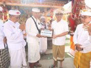 Wali Kota Jaya Negara Hadiri Karya Padudusan Wraspati Kalpa Agung di Pura Buwitan dan Hyang Kawitan Bandesa Mas Pohgading