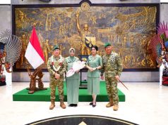 Estafet Kepemimpinan Kodam IX/Udayana, dari Mayjen TNI Piek Budyakto kepada Mayjen TNI Made Putra Widiastawa