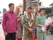 Kearifan Lokal Bali Warnai Penyambutan Pangdam IX/Udayana dengan Tradisi Tepung Tawar